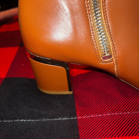 DKNY brown leather ankle boots - Picture 5 of 16